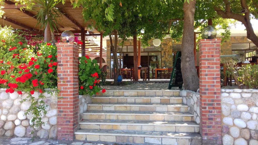 Fotografie z fotogalerie ubytování Hotel Dougas v destinaci Arkoudi