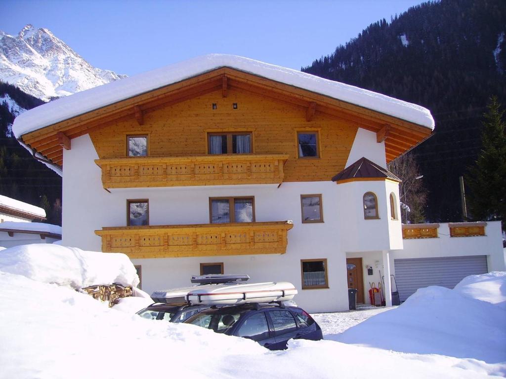Haus Stark – Photos 1