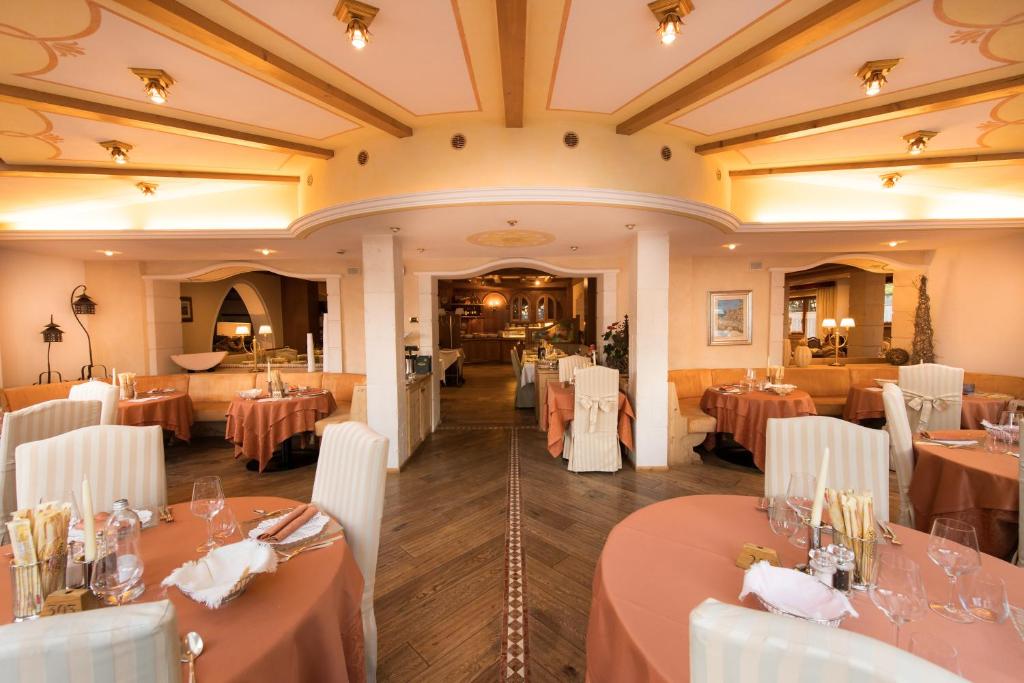 Restaurace v ubytování Hotel Patrizia Dolomites Glamour