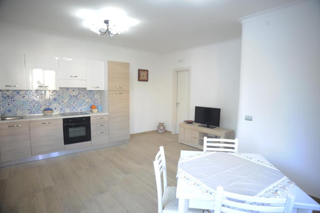 A due passi dalla costiera - 13