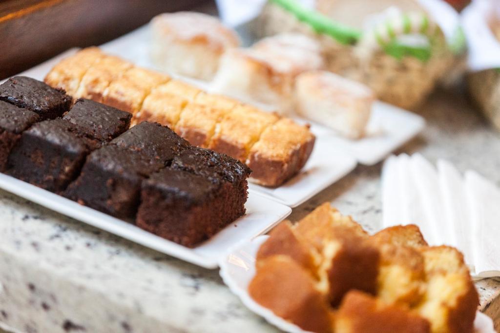  Pousada Quatro Estacoes