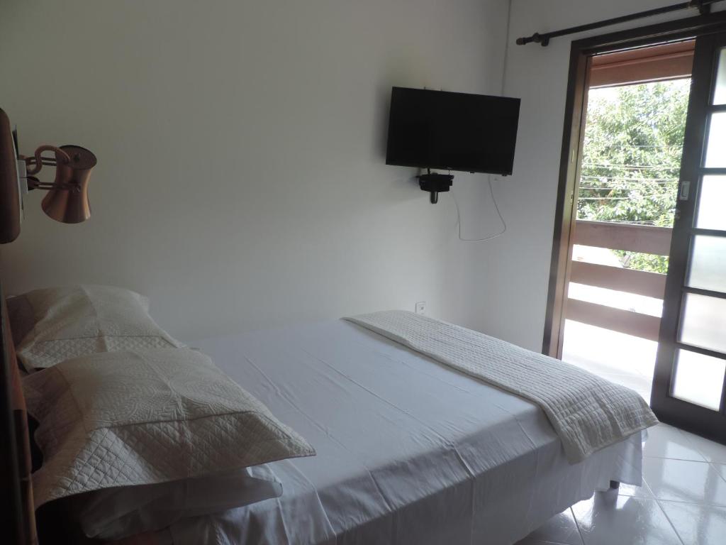  Pousada Quatro Estacoes