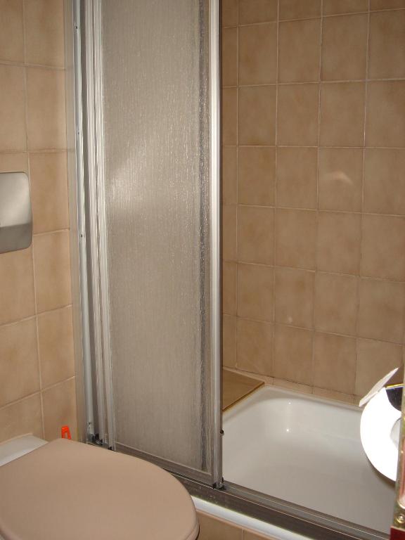 Koupelna v ubytování Hotel Eden Sisikon