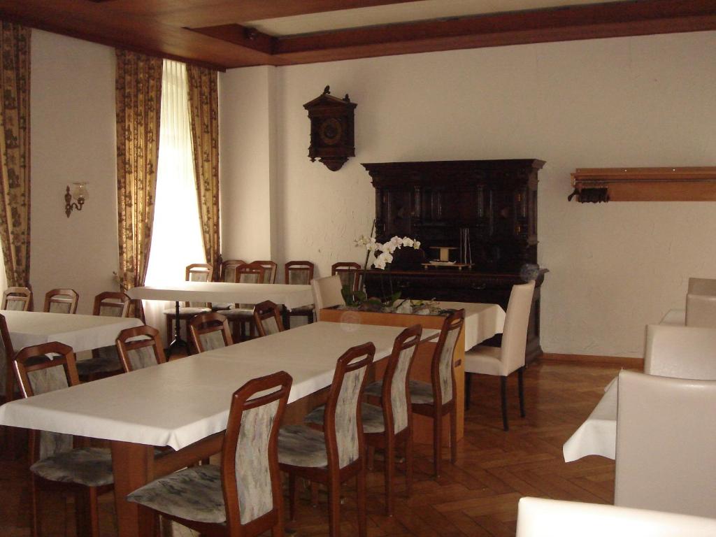 Posezení v ubytování Hotel Eden Sisikon