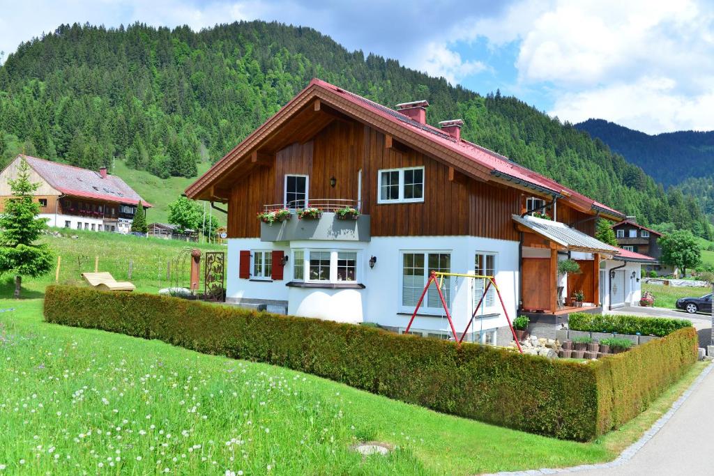 Nespecifikovaný výhled na hory nebo výhled na hory při pohledu z apartmánu
