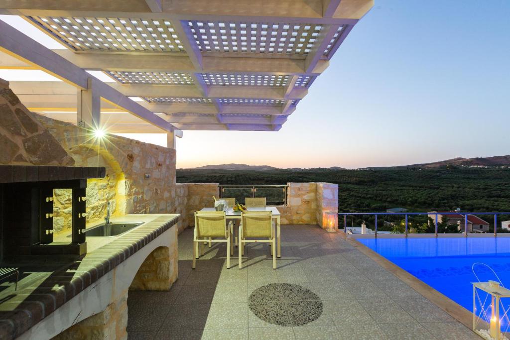Basen w obiekcie Kampos Villas, pure elegance, By ThinkVilla lub w pobliżu