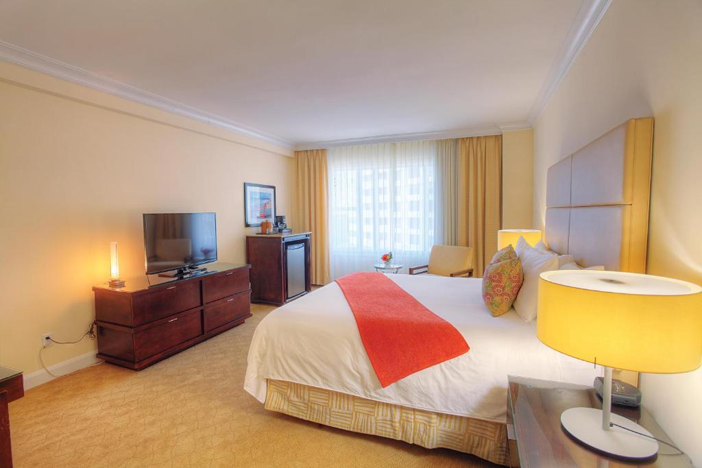 Sea View Hotel - 