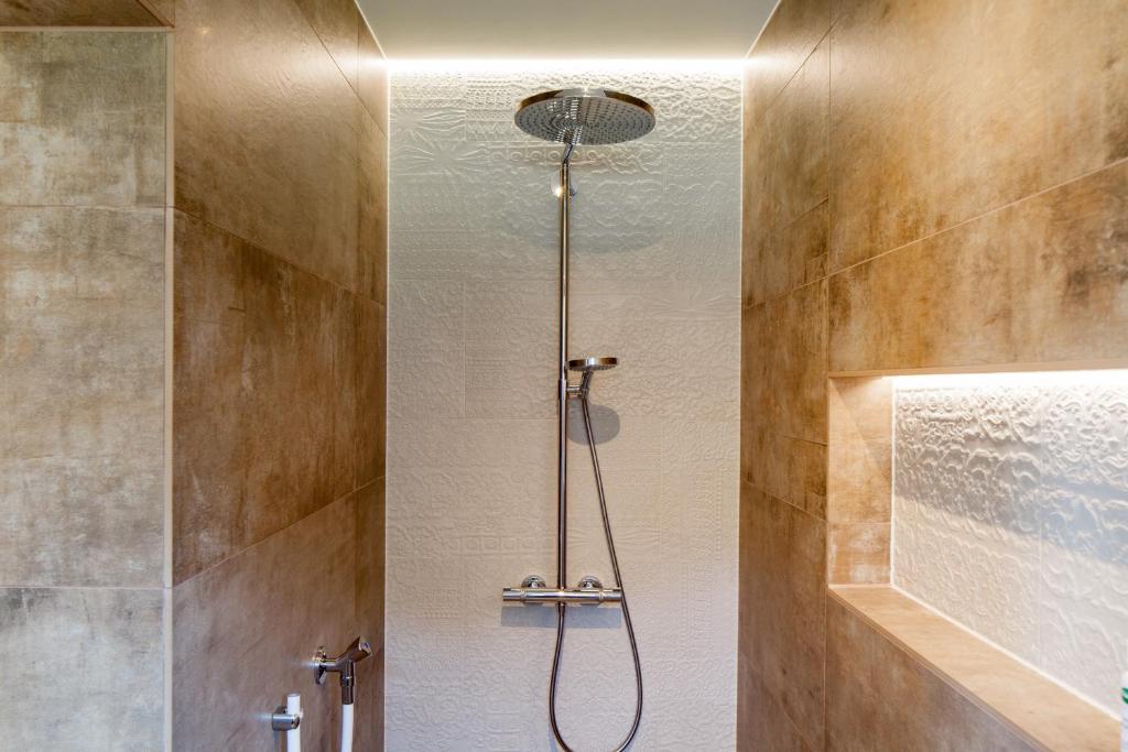 Koupelna v ubytování GräNobel Chalets