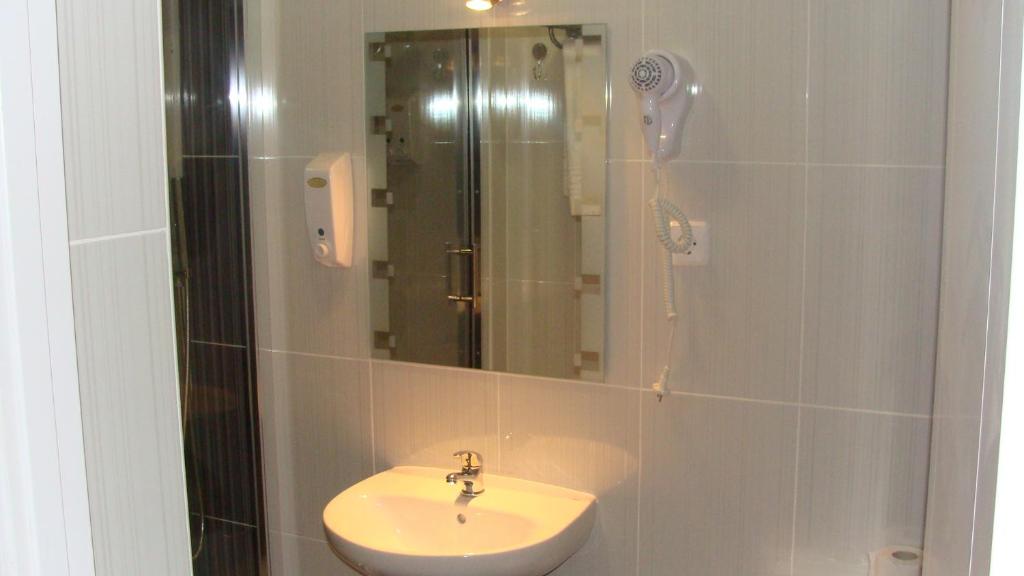 Koupelna v ubytování Hostal JQ Madrid 1