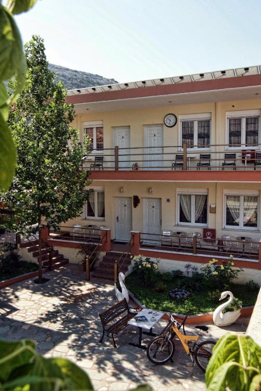 Nespecifikovaný výhled na hory nebo výhled na hory při pohledu z aparthotelu
