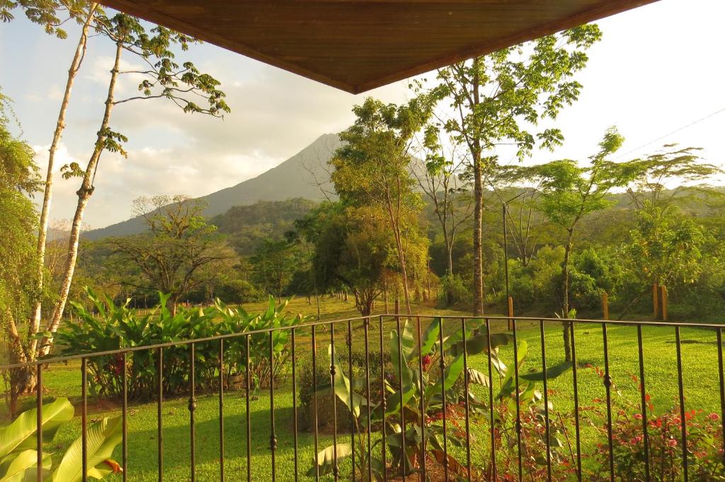 Miradas Arenal Hotel & Hotsprings - Vue Volcano Du Bungalow Familial