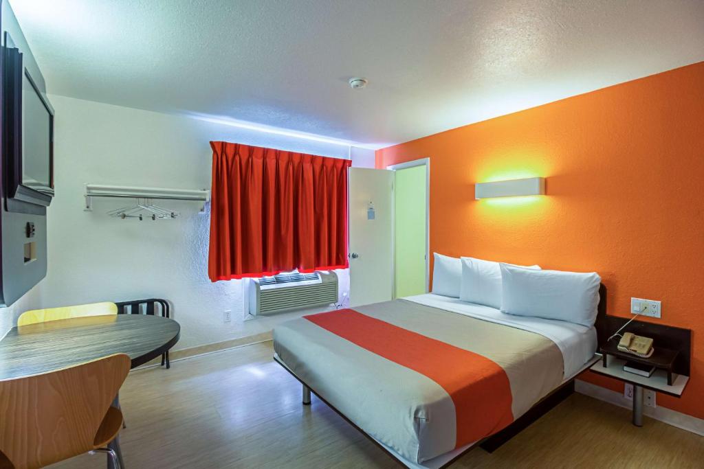 Ocean Inn South Padre Island - Queen Room - No Fumar