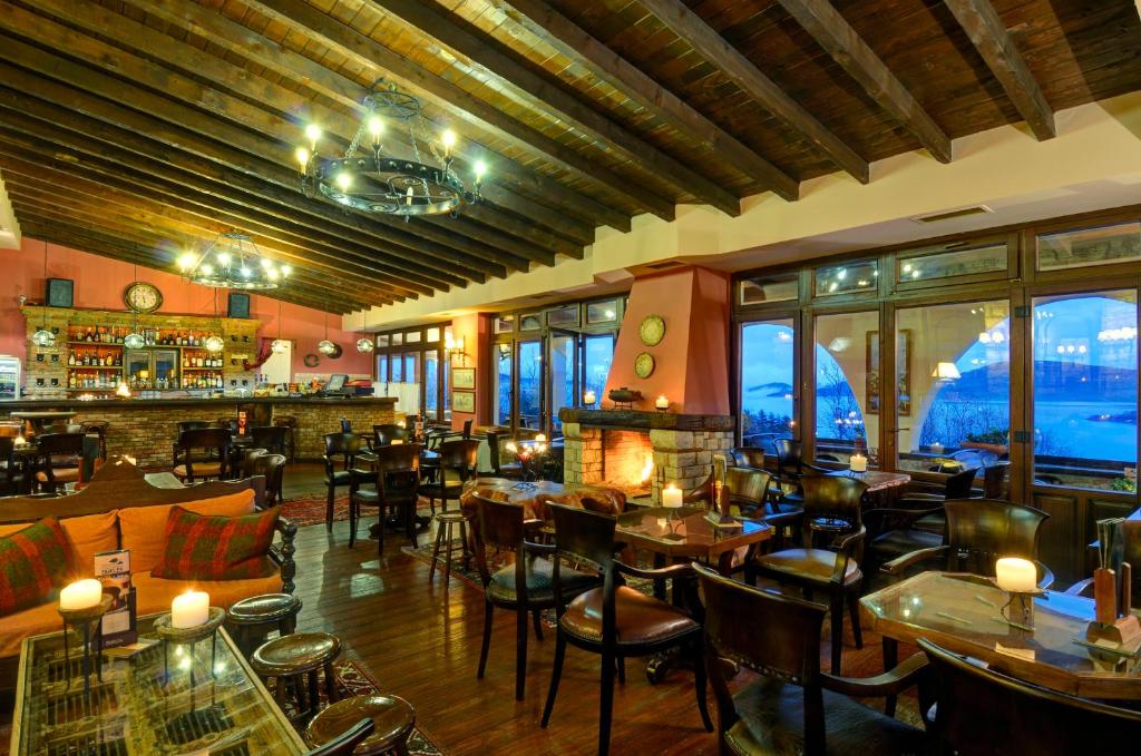 Restaurace v ubytování Naiades Hotel Resort & Conference