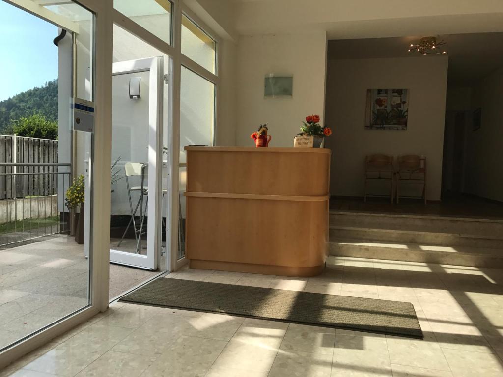 Fotografie z fotogalerie ubytování Apartementhaus Helene am Klopeinersee v destinaci Unterburg am Klopeiner See