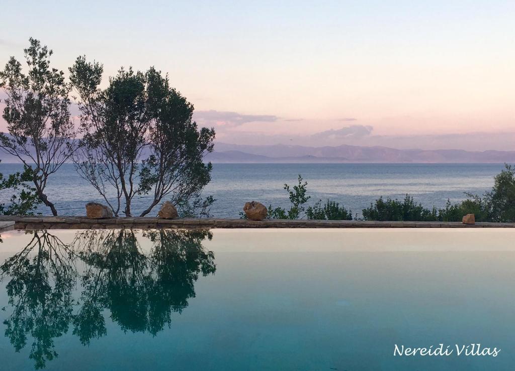 Nereidi Pool Villas