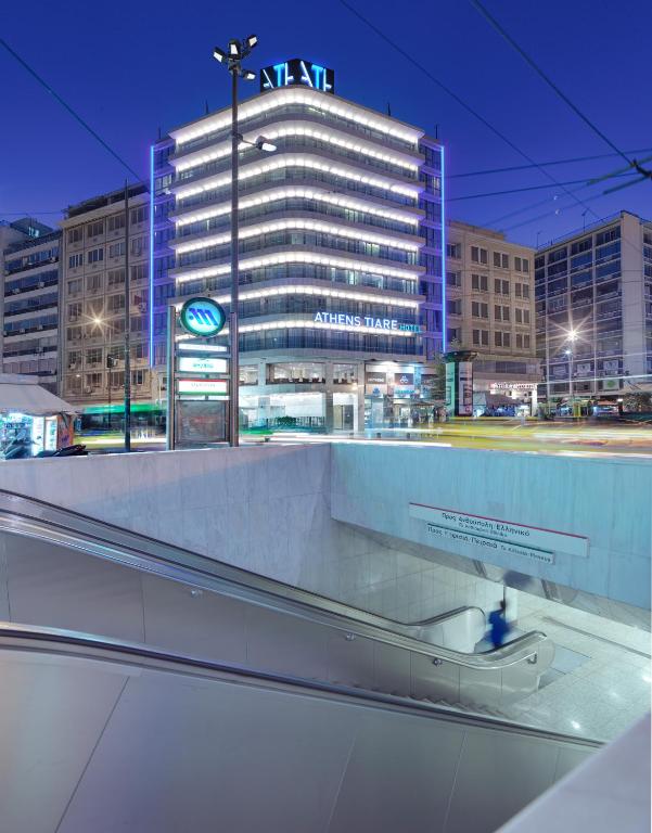 Bazén v ubytování Athens Tiare by Mage Hotels nebo v jeho okolí