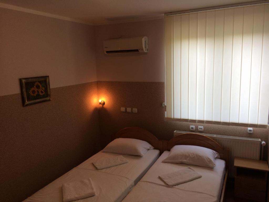 Vila Madams - Palić-Serbia - Twin Room With Garden View