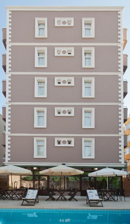 Triana Hotel