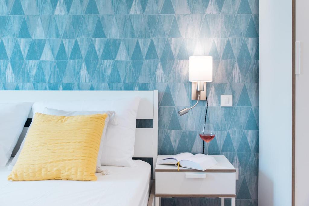 Wind Rose Split - 13