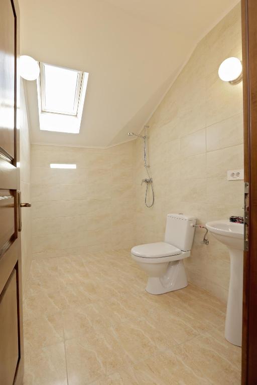 Thermal Family Resort - Budget Triple Room