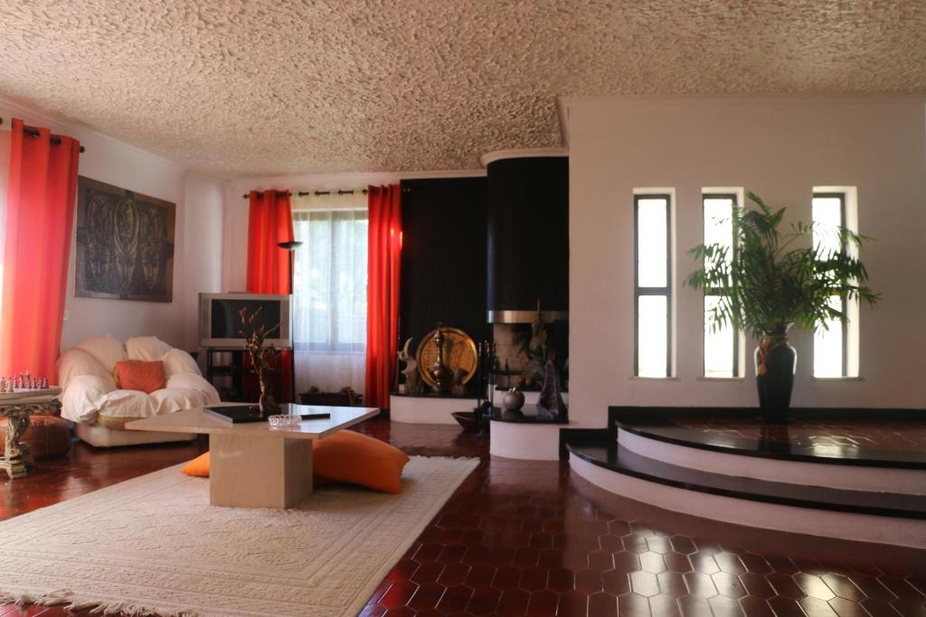 TV a/nebo společenská místnost v ubytování Casa Teresinha