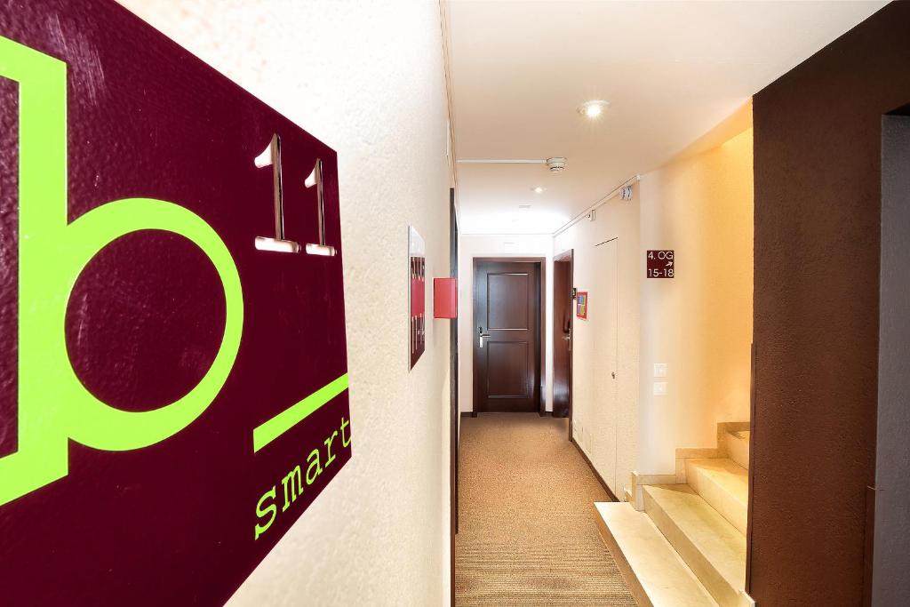 b-smart motel Basel - Resim 21