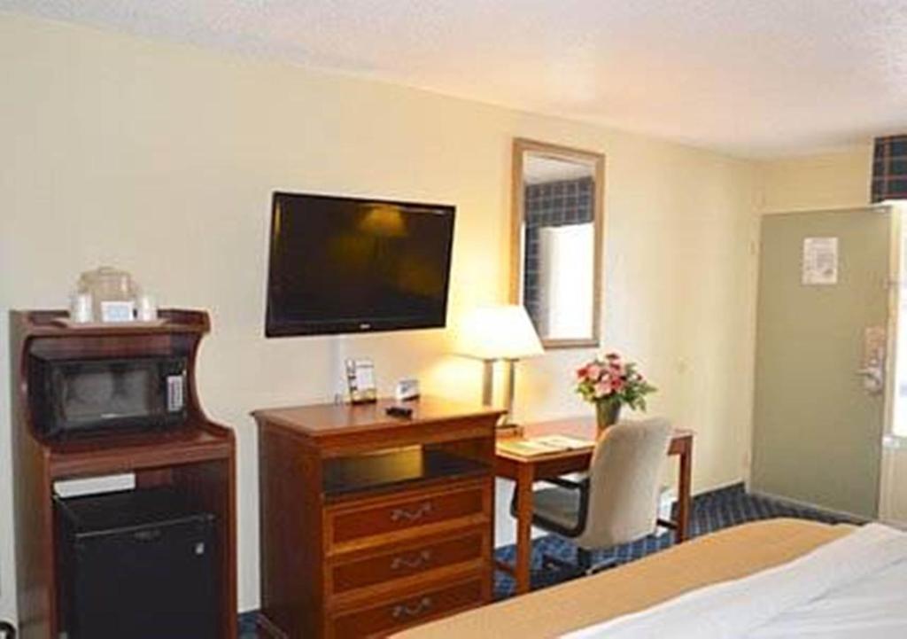 Quality Inn Midtown - King Room - Nichtraucher