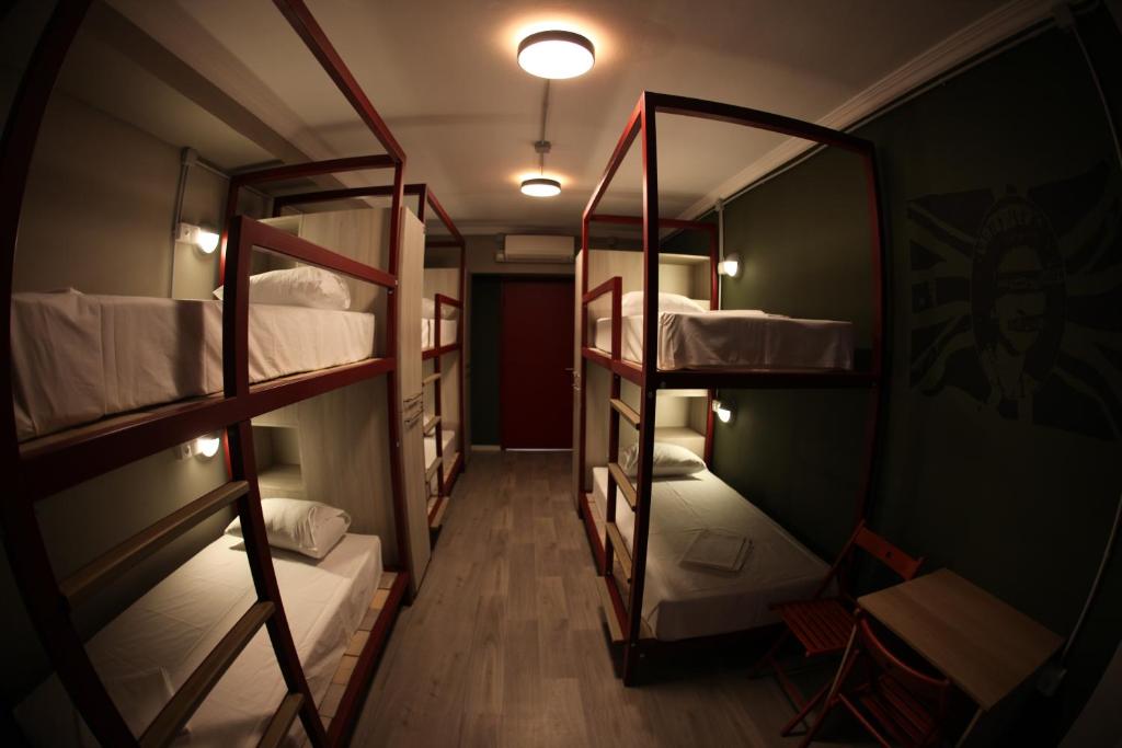 Stay Hybrid Youth Hostel photo