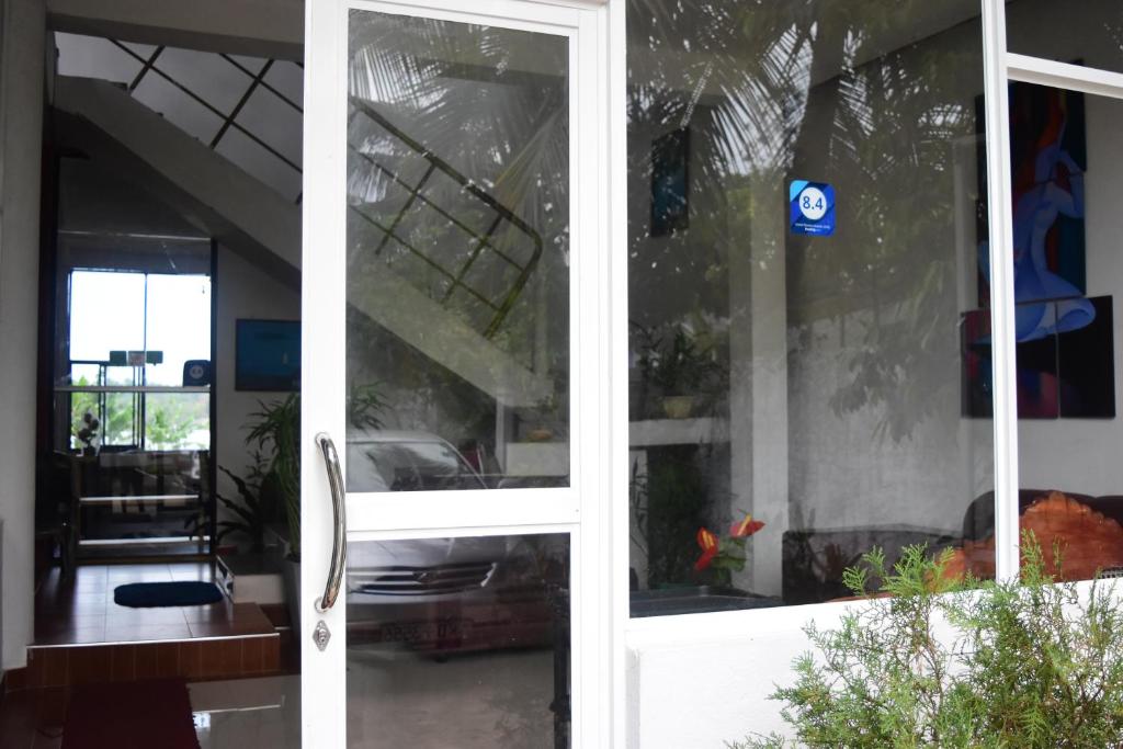 Fotografie z fotogalerie ubytování Lake Wave Hotel v destinaci Anuradhápura