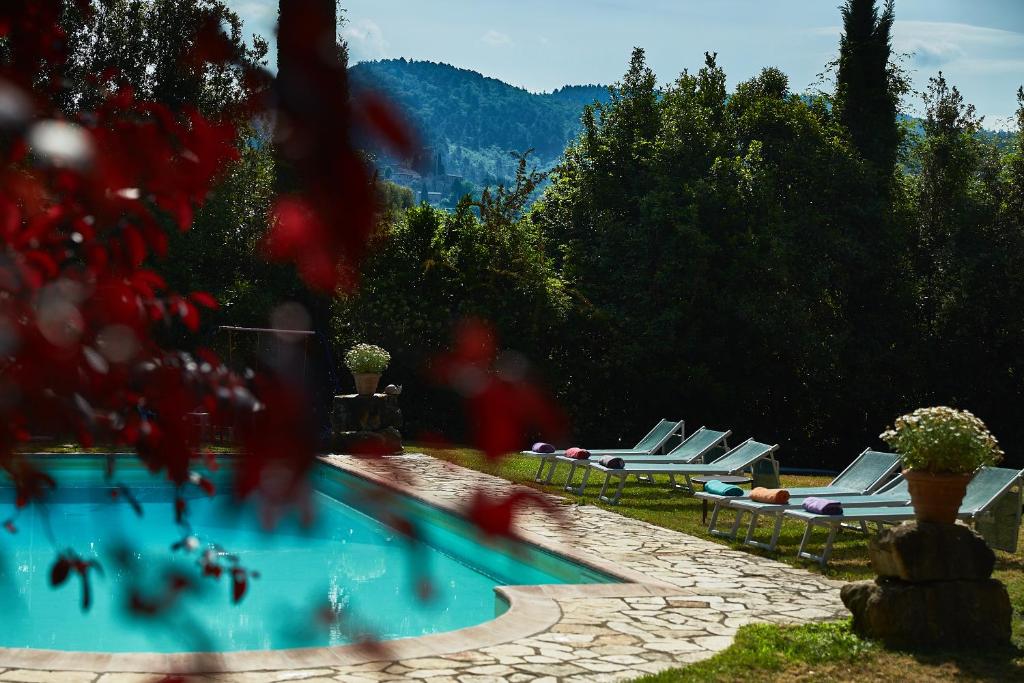 Bazén v ubytovaní La Loggetta - Apartments alebo v jeho blízkosti