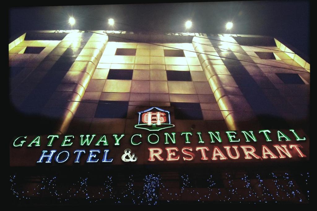 Certifikát, hodnocení, plakát nebo jiný dokument vystavený v ubytování Hotel Gateway Continental
