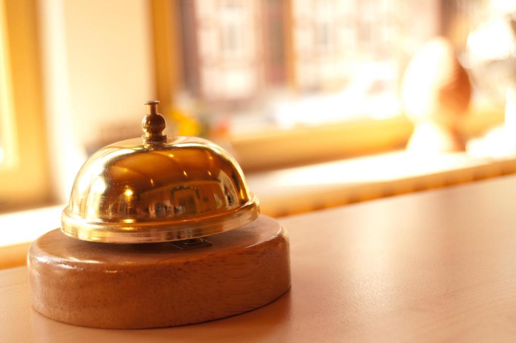 Postel nebo postele na pokoji v ubytování Hotel Schlossblick