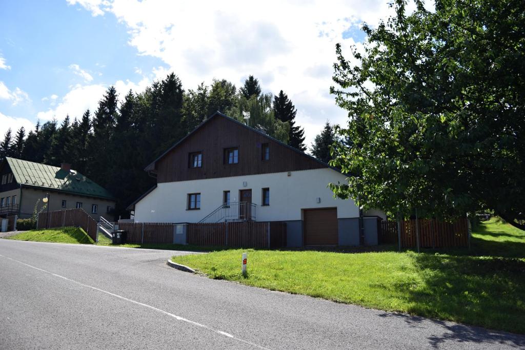 Budova, kde se apartmán nachází