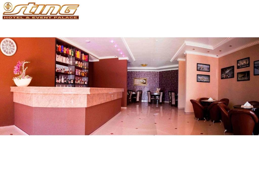 Lounge nebo bar v ubytování Sting Hotel & Event Palace