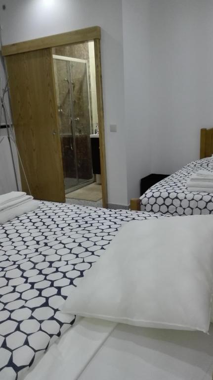 VistaFreita- Rooms & Suites - Chambre Triple Confort Avec Douche