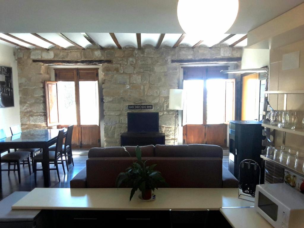 A seating area at Apartamentos Sol de Mayo