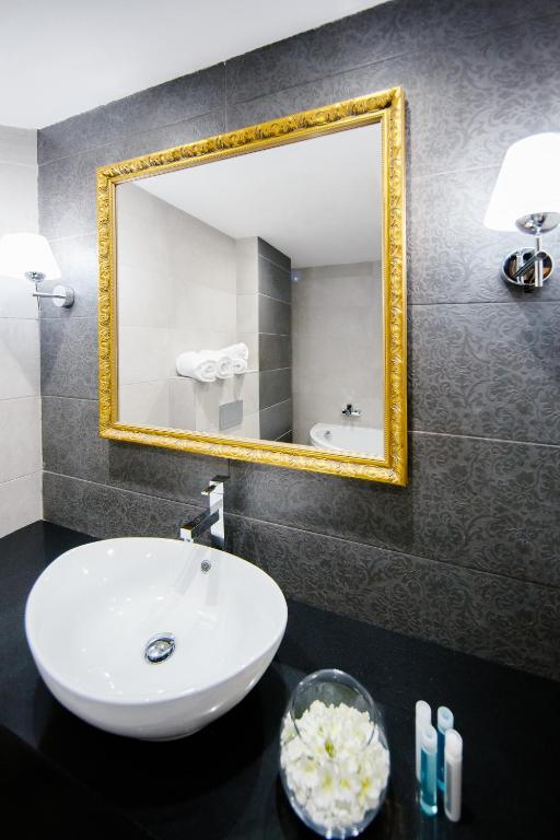 Koupelna v ubytování Qbic City Hotel