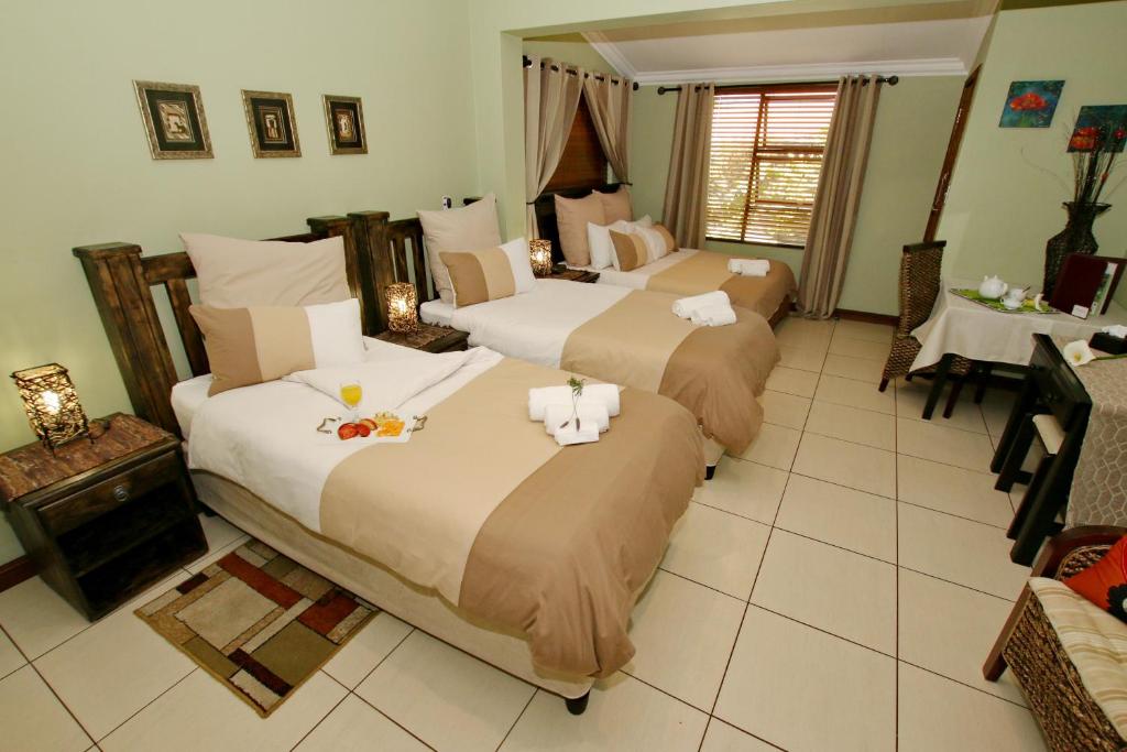 Summer Garden Guest House (The Palms) - 家庭房