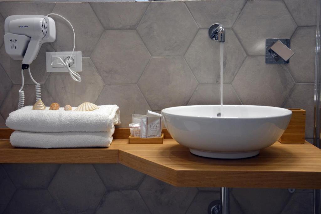 Un baño de B&B Kalavrìa