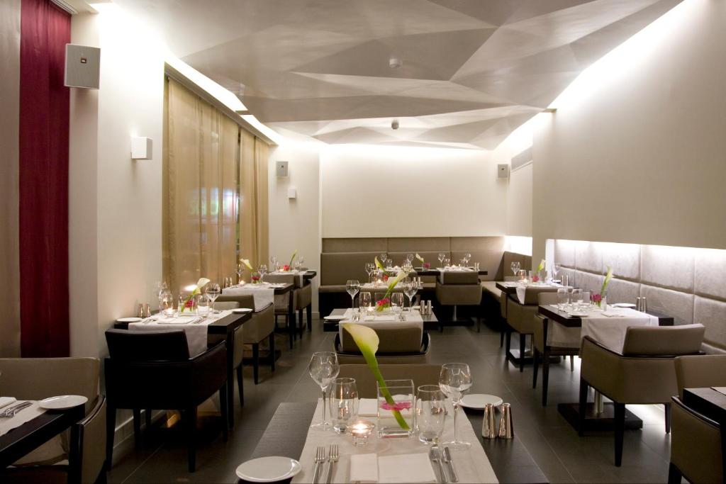 Posedenie v ubytovaní O&B Athens Boutique Hotel