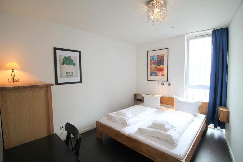 Holiday at Alexanderplatz Apartments - 16