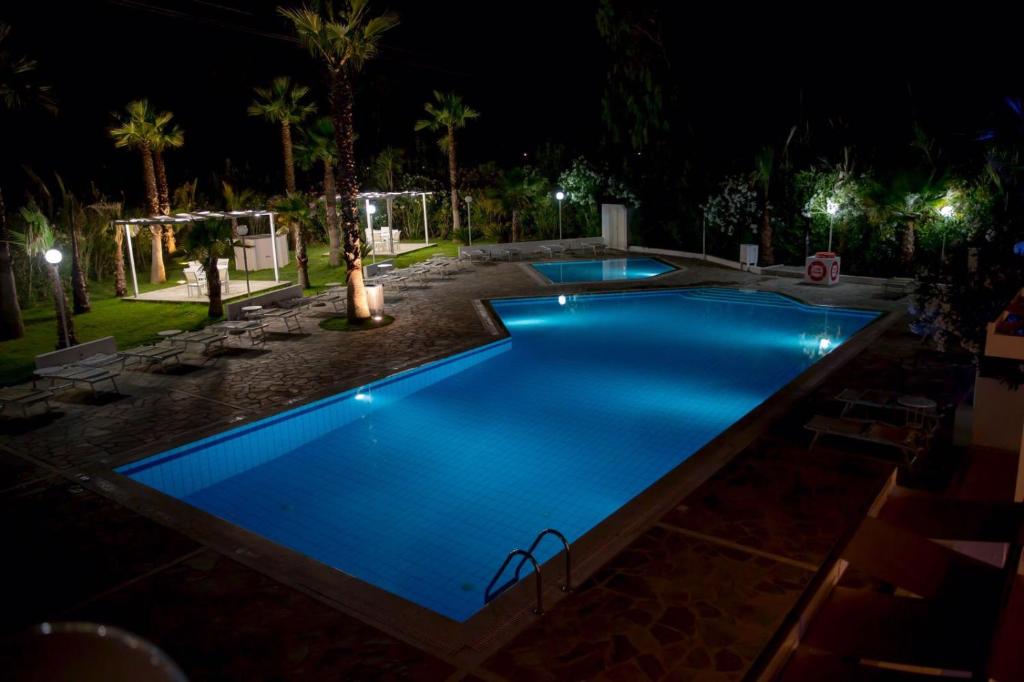 Bazén v ubytování Sidari Beach Hotel nebo v jeho okolí
