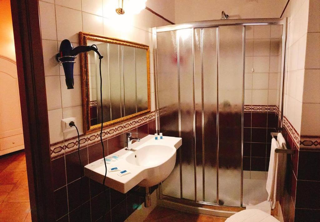 Koupelna v ubytování Agriturismo ciociaro " il colle " HOTEL RISTORANTE