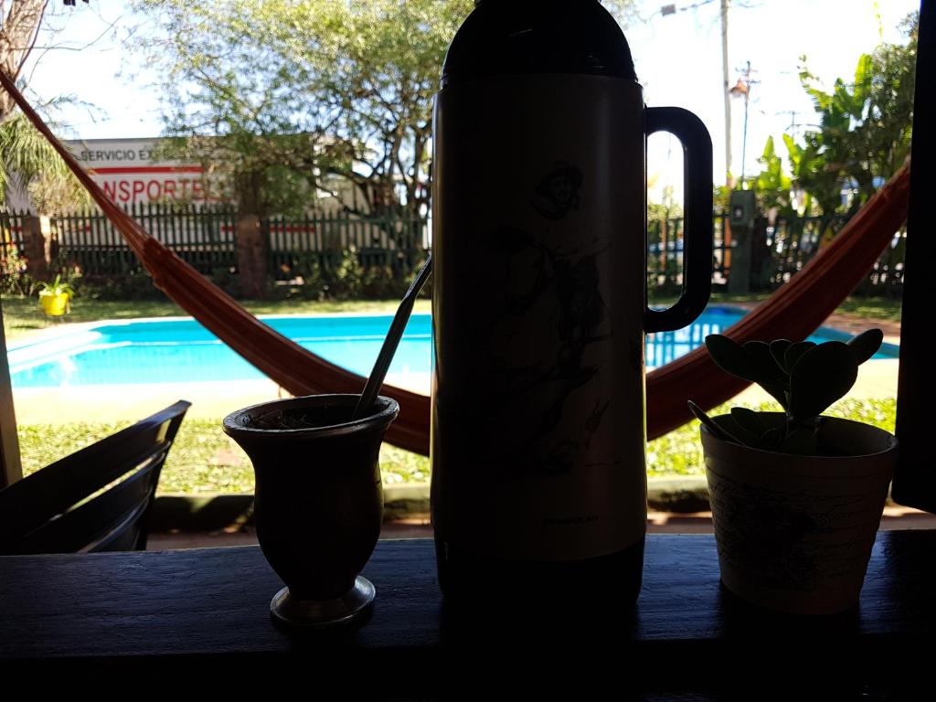 Bazén v ubytování Hostel Iguazu Falls nebo v jeho okolí
