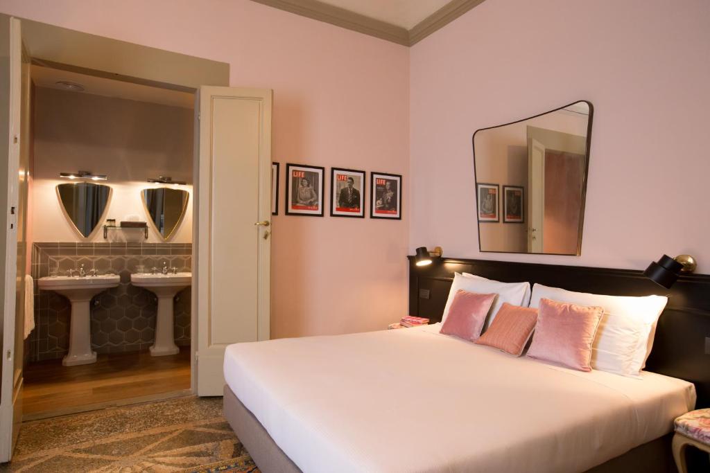 AdAstra Suites - 
