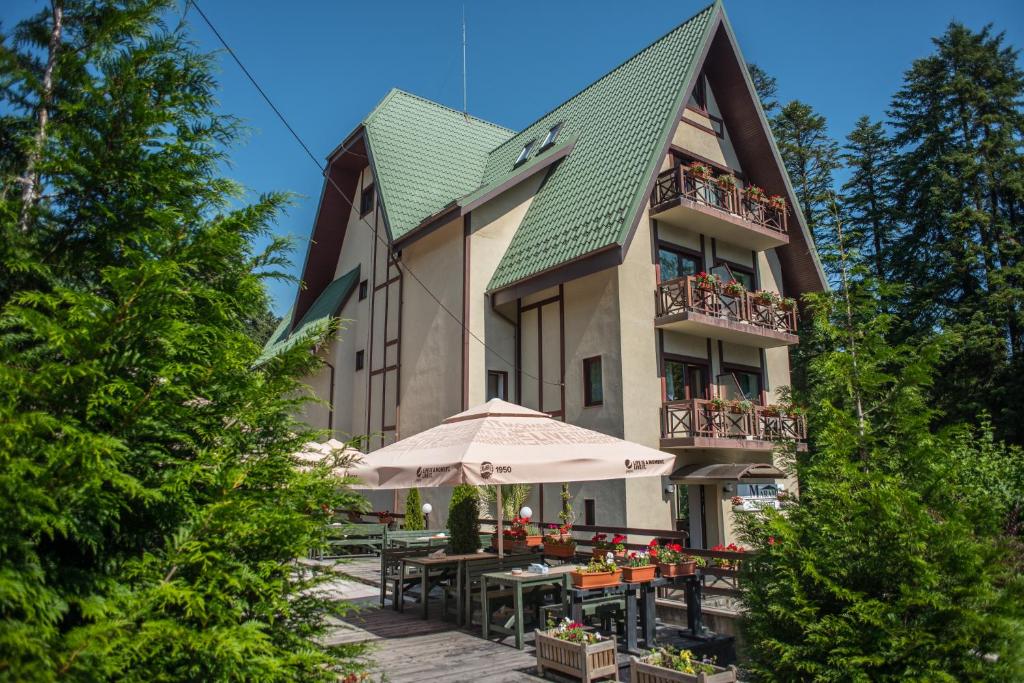 Budova, kde se hotel nachází
