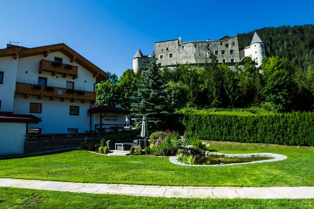 Nespecifikovaný výhled na hory nebo výhled na hory při pohledu z apartmánu