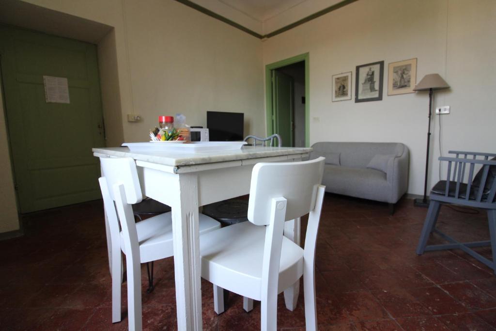 A television and/or entertainment centre at Apartment Casa Gianfrati