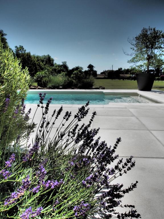 La Villa a Chateau Franc-Daut Sleeps 6 - Villa De Trois Chambres Avec Piscine Privée