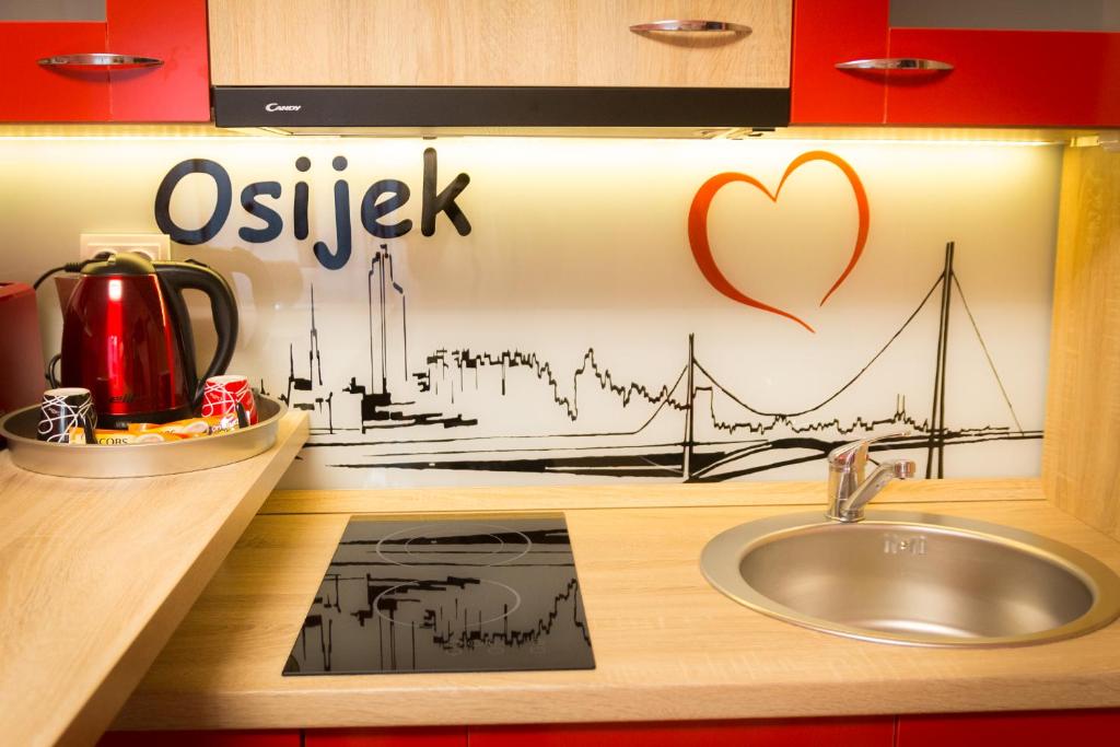 Design Apartments Red Blue - Deluxe Studio